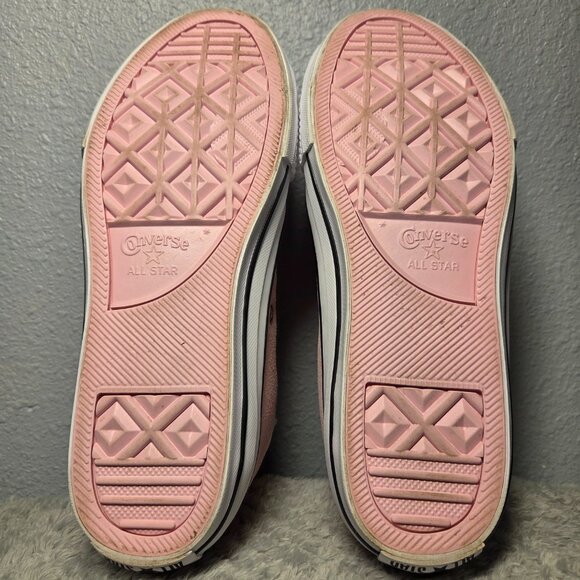 Converse Chuck Taylor All Star High GS “Playful Llama” - Size: 6 (Juniors) - Picture 10 of 12